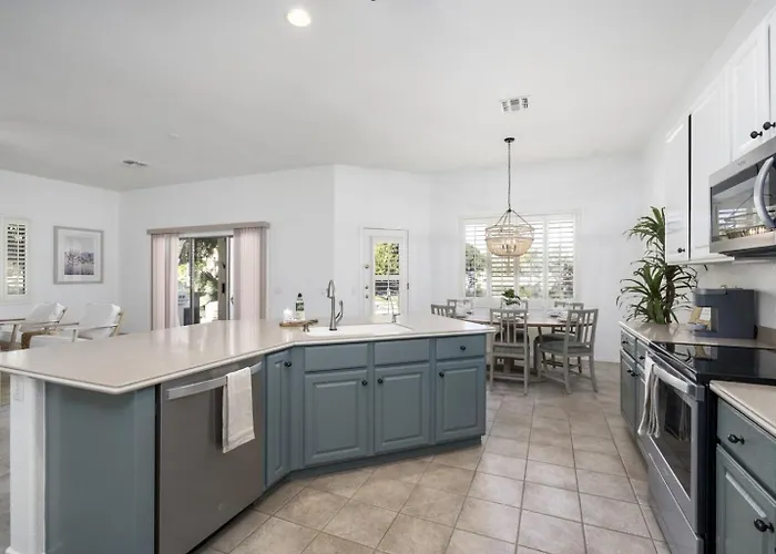 Holiday home Gorgeous Lakefront Paradise W Pool & Views Chandler